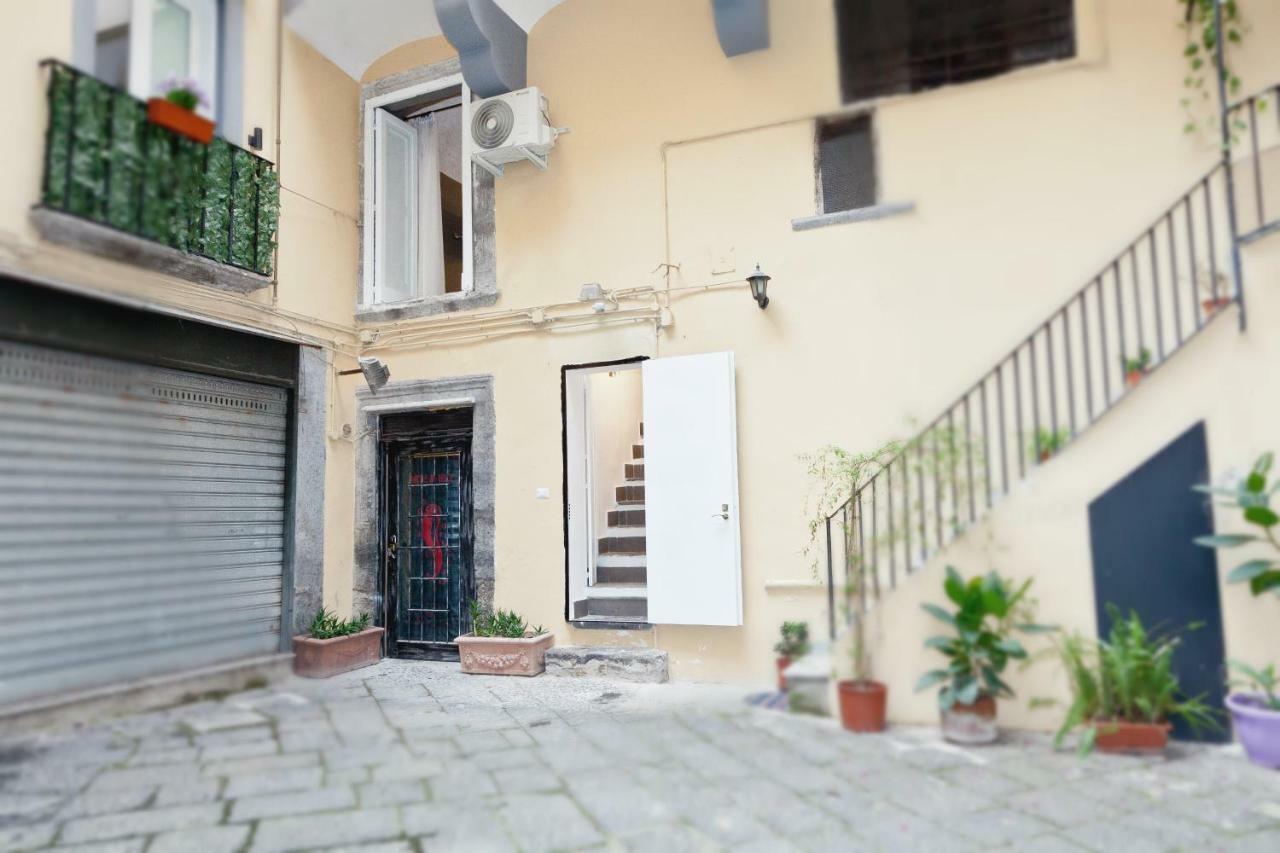Casa Velata A Spaccanapoli Buitenkant foto