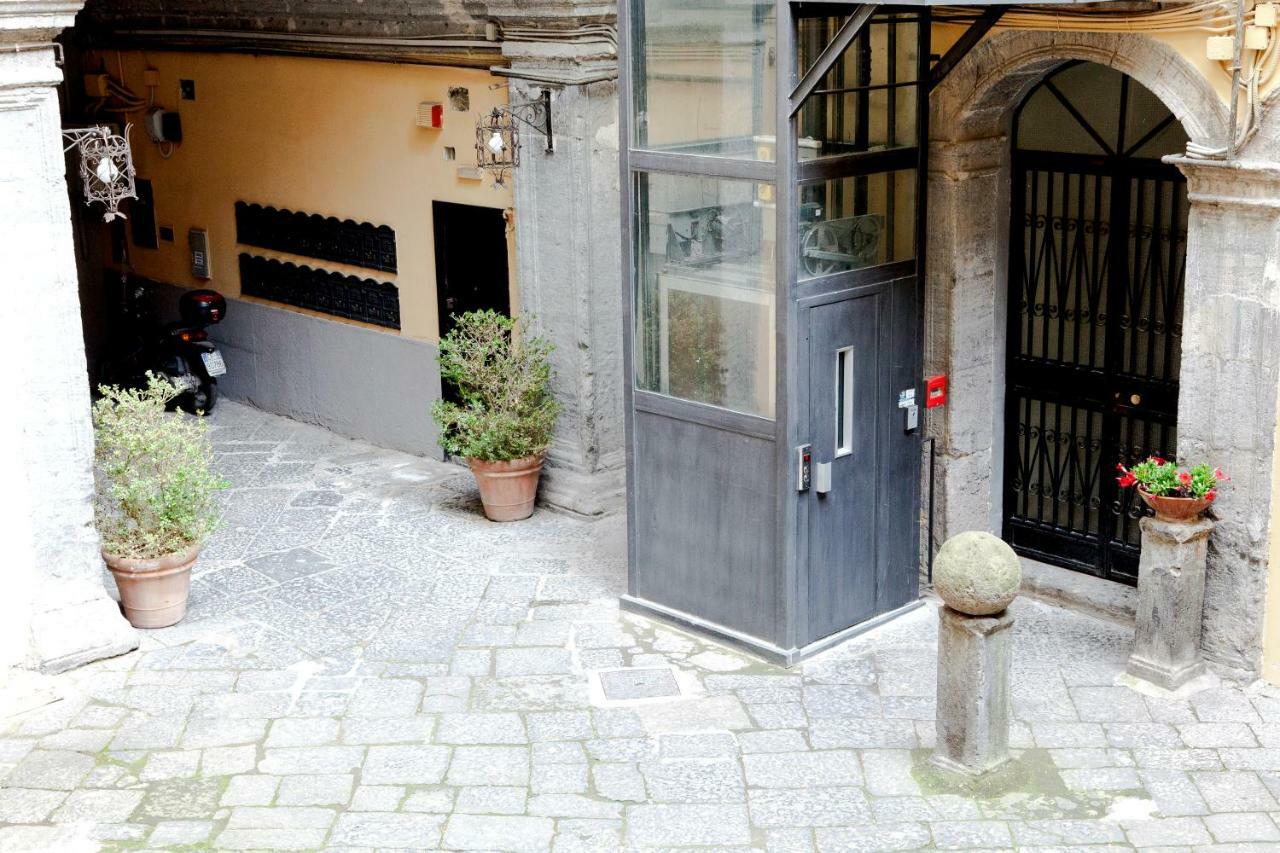 Casa Velata A Spaccanapoli Buitenkant foto